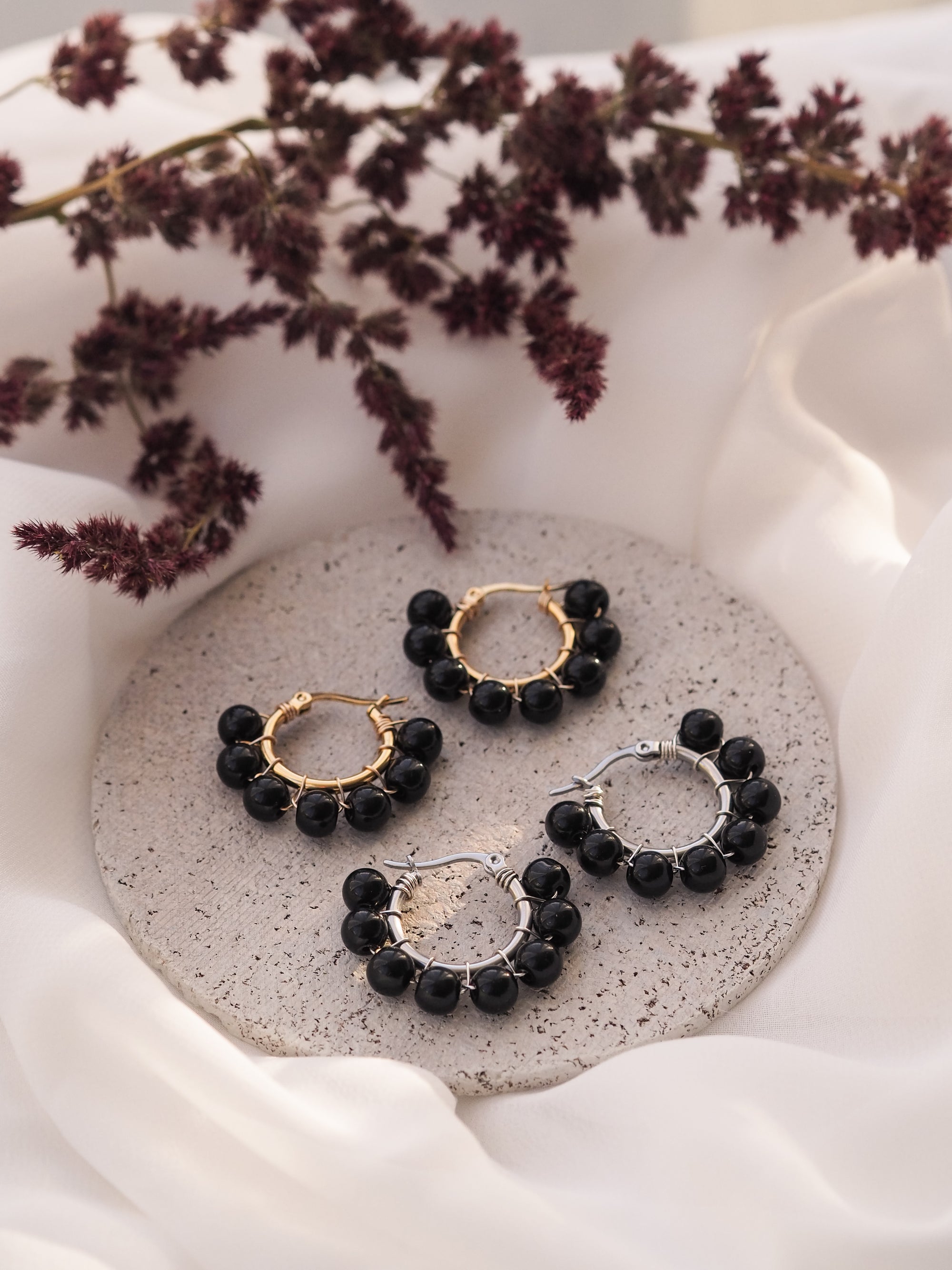 Säde-korvikset · Erikoisvärit